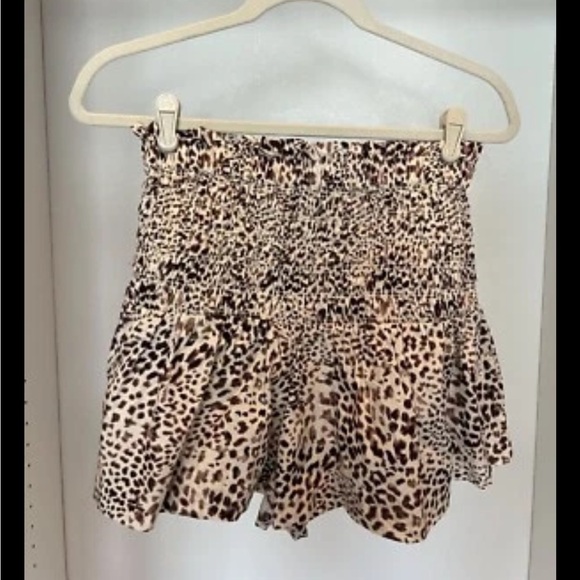 Leopard Print Mini Shorts - Picture 3 of 6